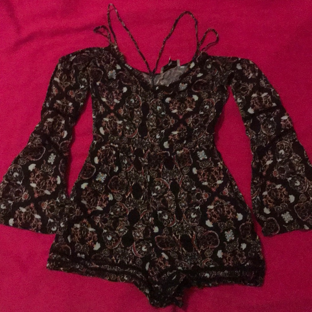 Kendall & Kylie of the shoulder romper